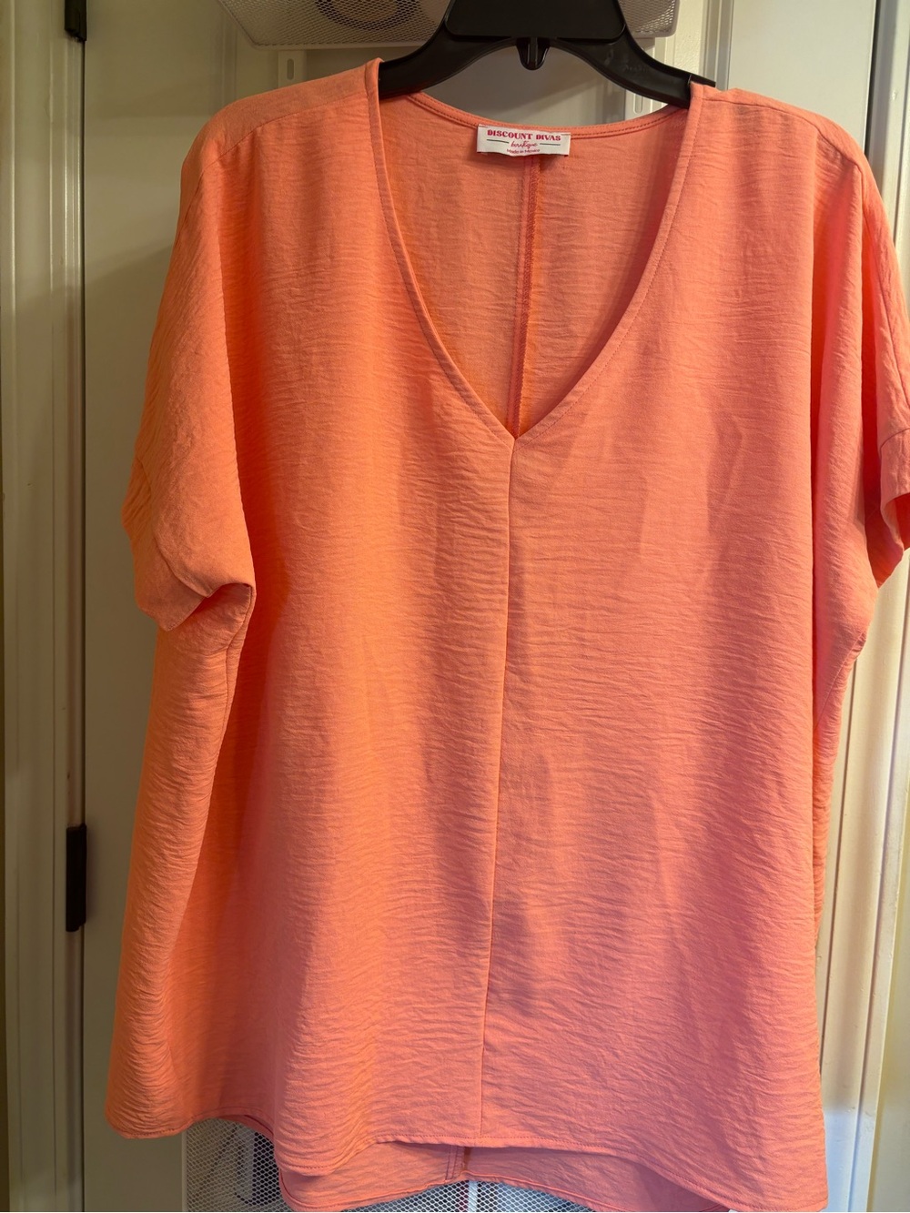 Coral V-Neck Airflow Short Sleeve Top -